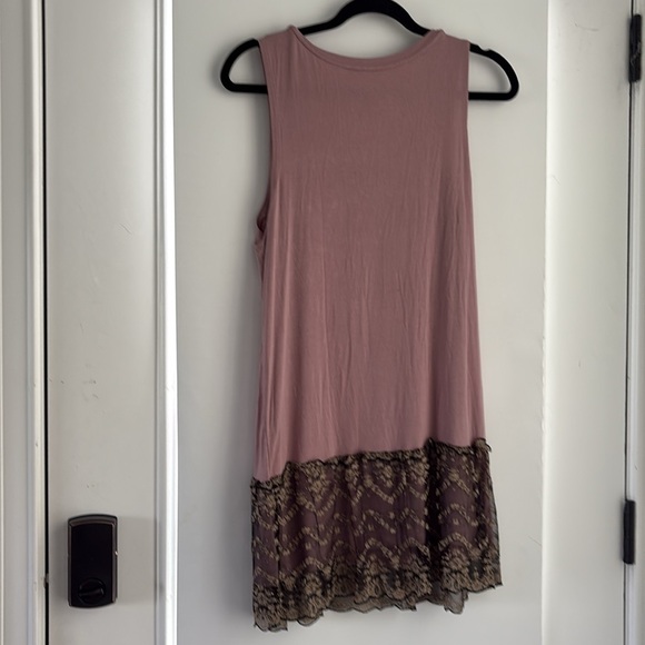 LOGO brand Sleeveless Lace Hem Top - Pink - Picture 4 of 5